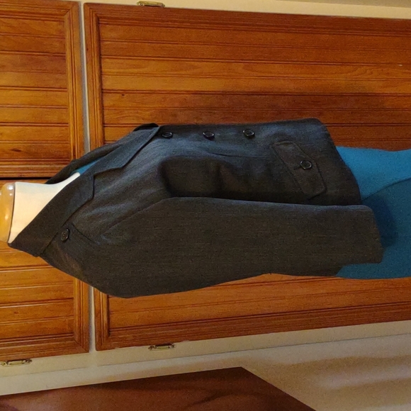 Grey blazer by View sz 8 with a button detail everywhere you could have it - Picture 3 of 9